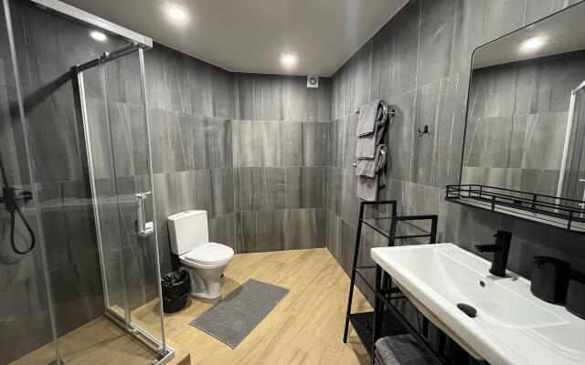 Zhit Legko Guest House