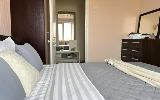 Na Rikharda Zorge 42 Flat