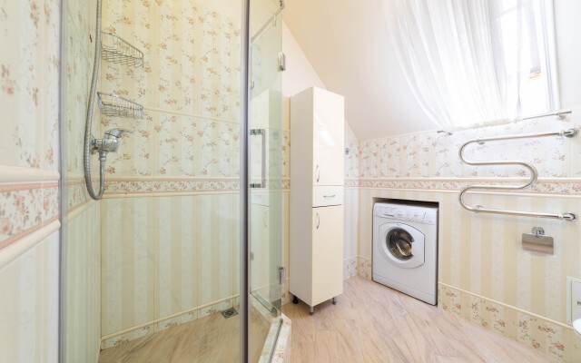 Unikal'naya s dvumya spal'nyami v 2kh minutakh ot tts Mandarin Flat