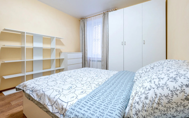 Bukharestskaya 118k3 Bol'shiye Apartments