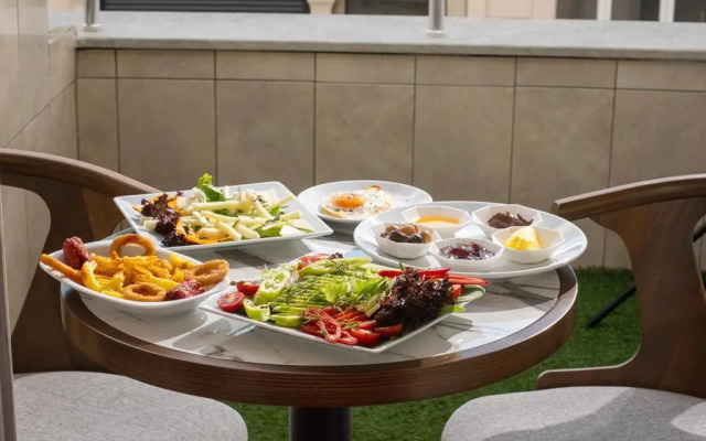 Vitabella Suites Hotel