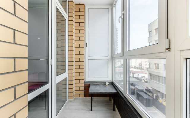 Na Mechnikova Flat