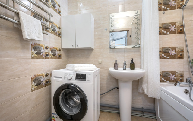 Апартаменты Bolshoi by Roomers 1631