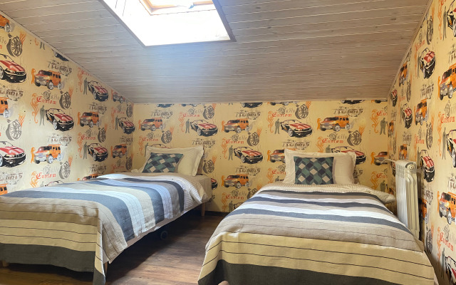 Квартира Двухуровневая Мансарда с Видом на Замок