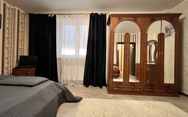 Апартаменты 2кв Центр Уютная на Геологоразведчиков 44а