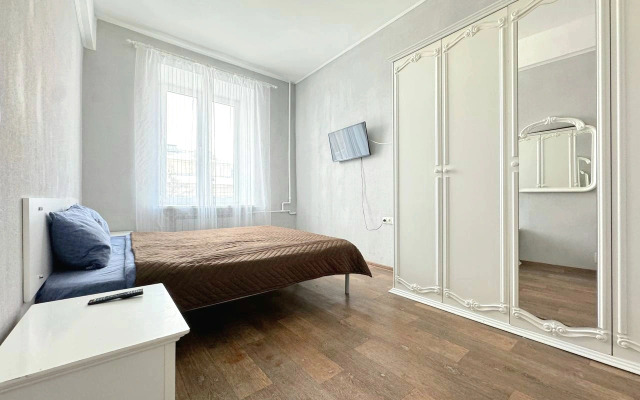 Квартира Трехкомнатная в Центре на Весенней напротив Драмтеатра