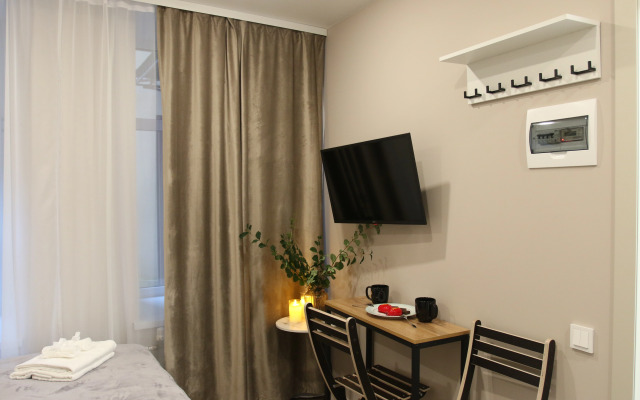 Uyutnie u Metro Chkalovskaya Apartment