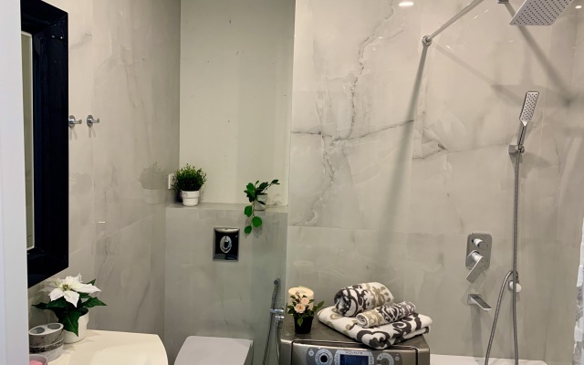 Апартаменты APARTHome Школьная 13/9