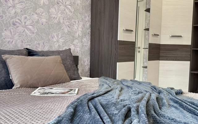 Kvartira Snayperov 11 3-Kh Komnatnaya Kvartira Flat