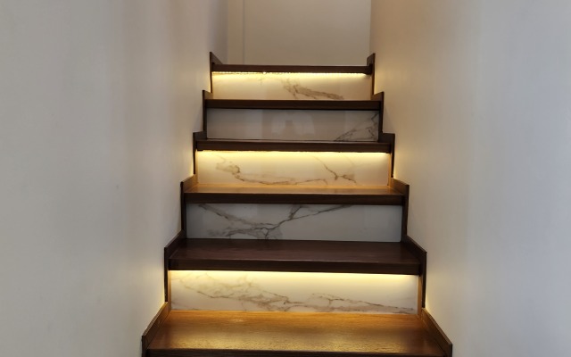 S Dizaynerskim Remontom Villa