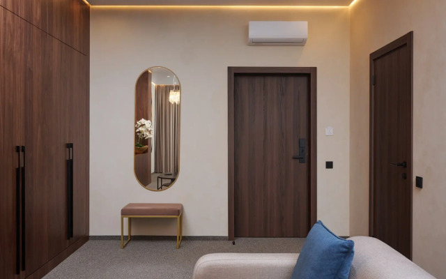 Aura City Hotel
