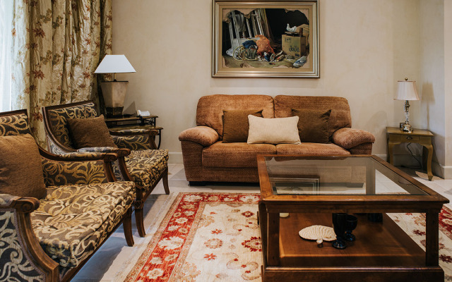 Luxury King Villa Apartments