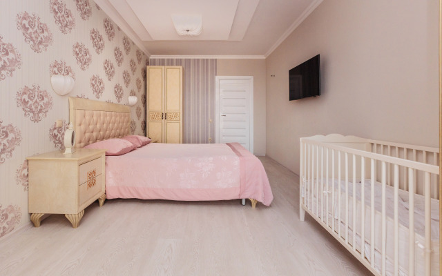 Per. Bogdana Khmelnitskogo 10 Flat