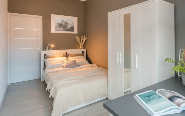 Smart Aparts Flores Apartment