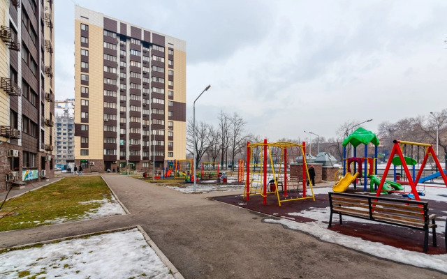 2-K s Uyutnym Interyerom ryadom s Trts Maxima Flat