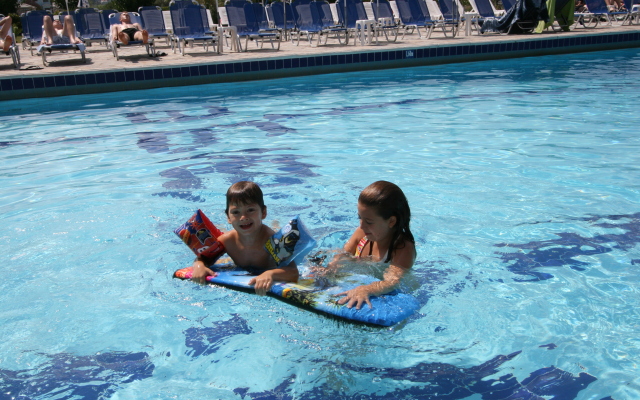 Village Inn Studios & Family Apartments Apart-hotel
