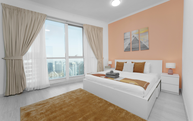 Апартаменты Unique & Stylish High Floor close to Marine Club