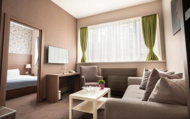 Veneti Suites Guest House