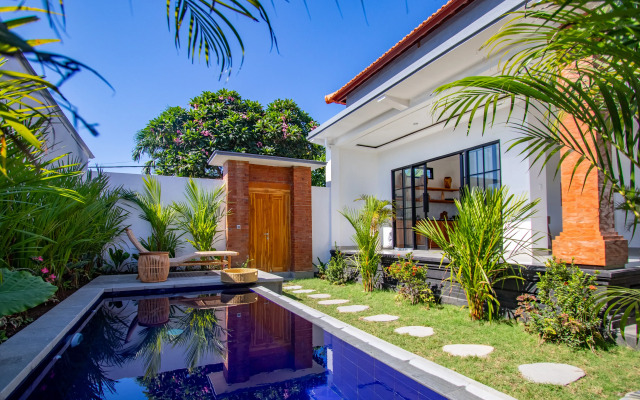 Novaya Chastnaya, Ogromny Basseyn, Changu, View Bali Villa