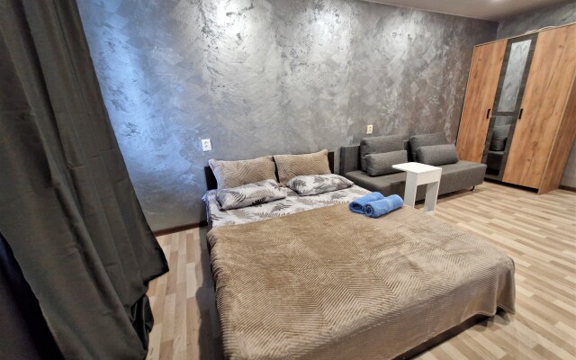 Ryadom S Yaroslavskim Shosse U Pushkinskogo Polya Flat