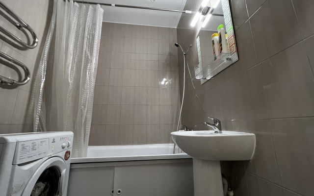 Alexhome Rp Sverdlovskiy Stroiteley 9 Flat
