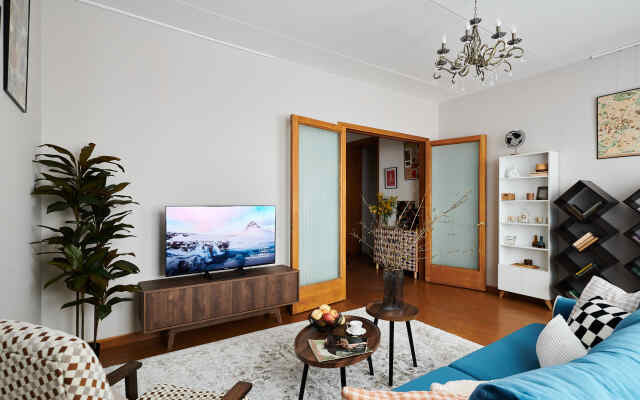 Gm U Patriarshikh Prudov Apartments
