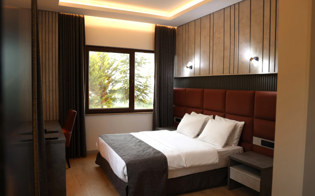 Lazlakar Hotel