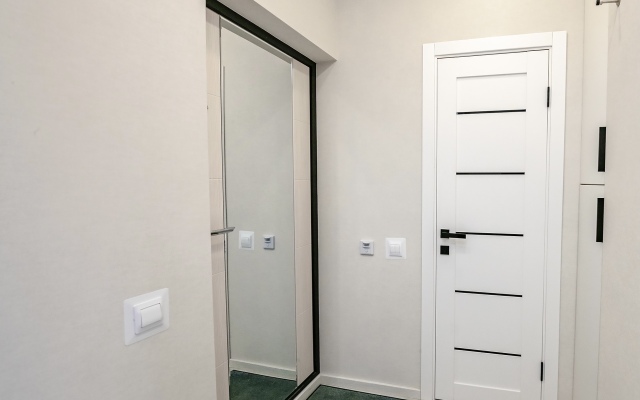 Апартаменты возле Театра и моста, недалеко от центра. Брянская 18.