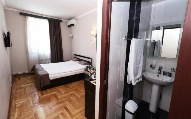 Tigran Mets Hotel
