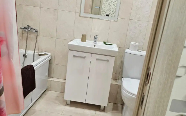 S Krasivym Vidom Na Prud Flat