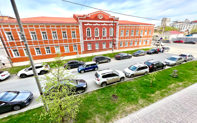 Уютные Апартаменты в Центре Города рядом с пл. Куйбышева (ул. Галактионовская 106А)