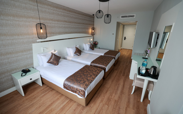 Nova Plaza Orion Hotel