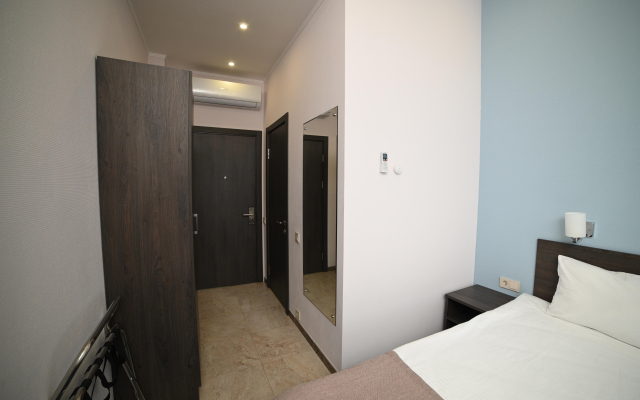 Отель Golden Hill