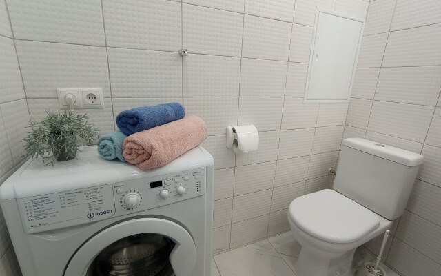 Live-In-Comfort Na Vysotnoy 9-17 Flat