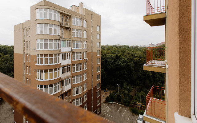Dizaynerskie I Sovremennye V Tsentre Apartments