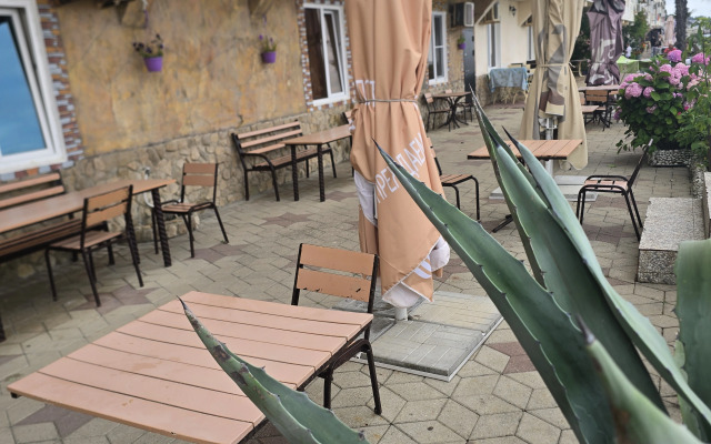 Elling U Morya Guest house