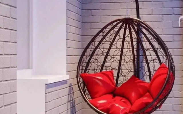 S Dizaynerskim Remontom na Lomonosova 43 Flat