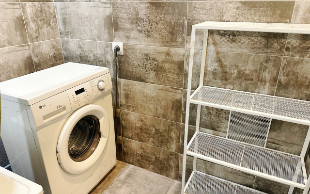 Cтудия на Томской 8