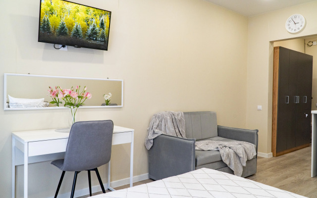 Studiya Kapri Khaus Chetyrekhmestnaya Zhk Letniy Flat