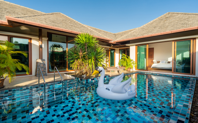 3BR Modern Villa - Pool NaiHarn Rawai Villa