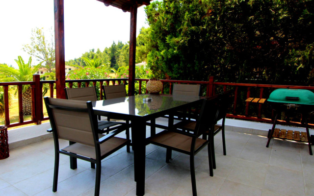 Lorenia Sea Side Elani Villa