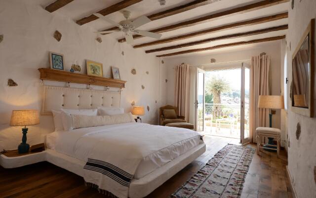 Unique Boutique Class Hotel-Adults Only