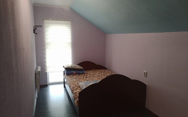 Kottedzhi & Sosny do 12 gostei Guest house