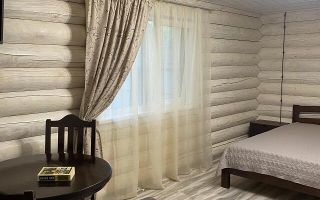 Uyutny Domik  V Lesu U Pruda Private House