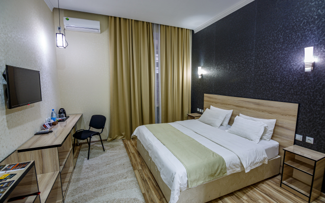 LEVEL Hotel