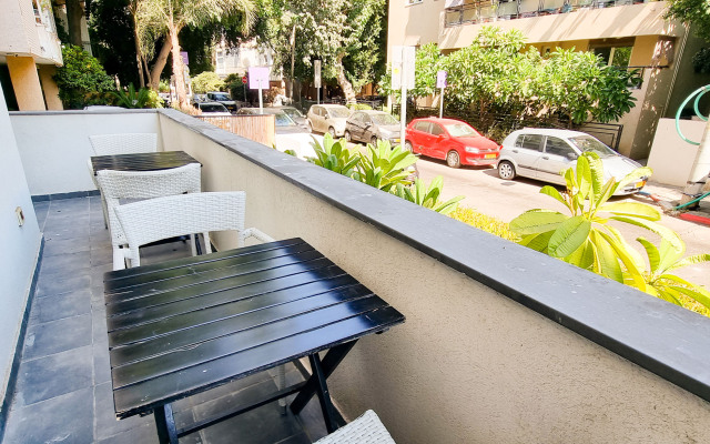 Apt Nacre Apartments