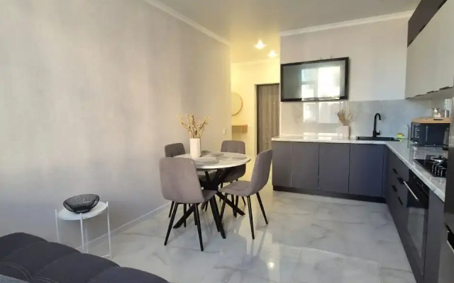 Loft Etazhi Apartment