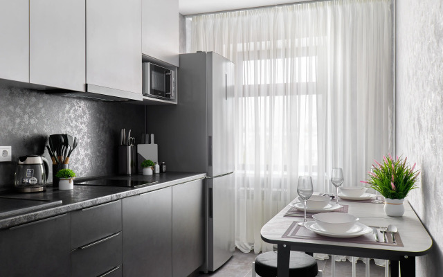 2kh Komnatnye Na Ulitse Yeniseyskaya 8 Apartment