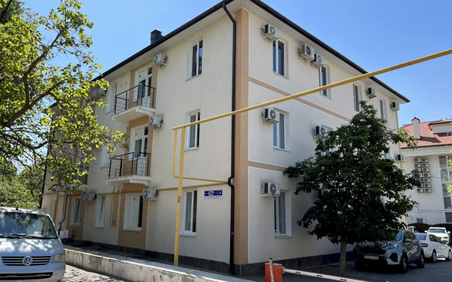 075 Dvukhkomnatnaya V Tsentre Flat