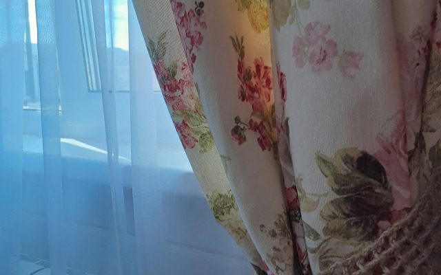 Частный дом стильный рядом с источником